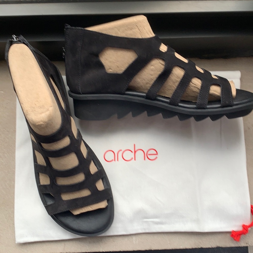Arche sandals. Worn once. Black suede